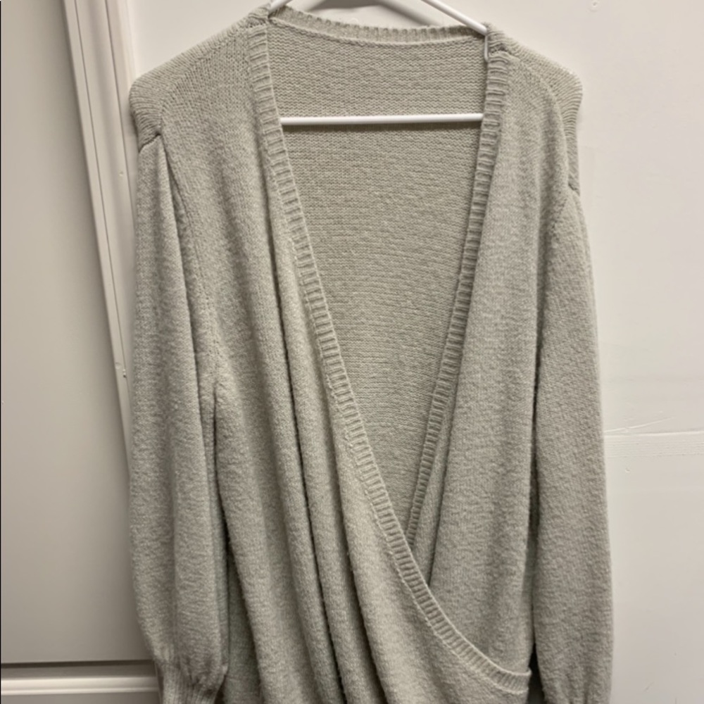 Oversized v-neck sweater